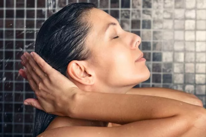 How To Wash Your Hair Properly At Home To Get A Spa Like Experience