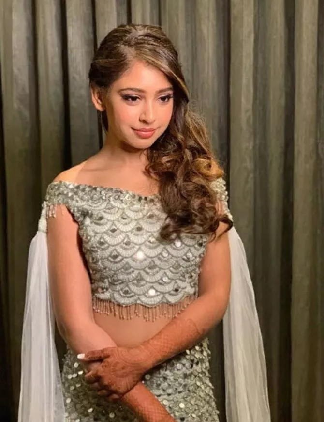 These New Age Lehengas are going to be major Trendsetters in 2019! | Real  Wedding Stories | Wedding Blog