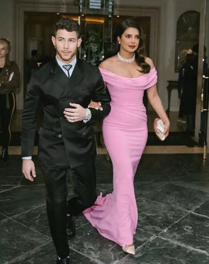 Priyanka Chopra Jonas Made Heads Turn As She Stepped Out In A Thigh ...