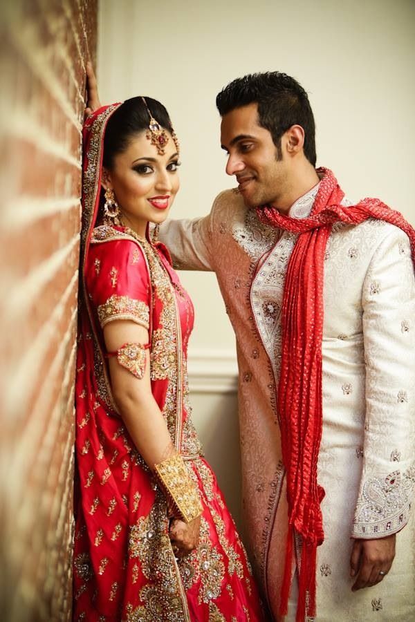 Best Traditional Wedding Photography Poses for Indian Couples |  Weddingdoers – WeddingDoers