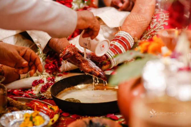 Know All The Fun And Sacred Rituals Of A Punjabi Wedding Roka To Chooda Ceremony 6020