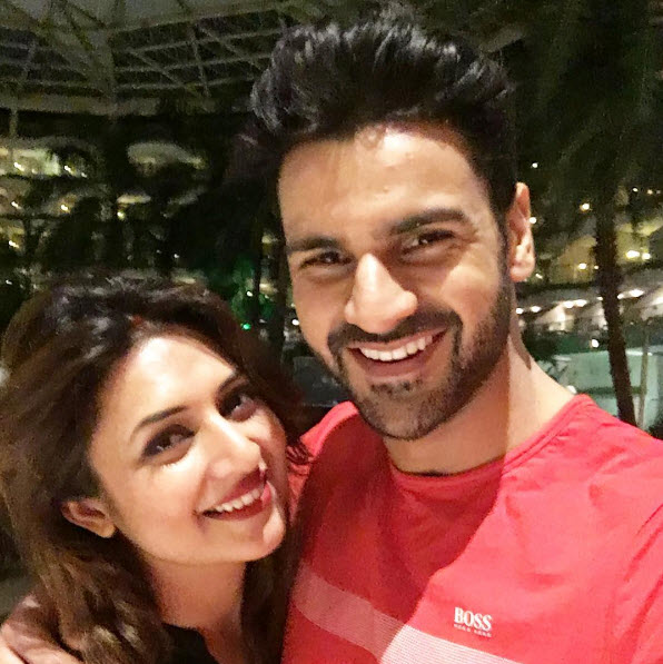 Finally! Divyanka Tripathi Dahiya And Vivek Dahiya Leave For Their ...