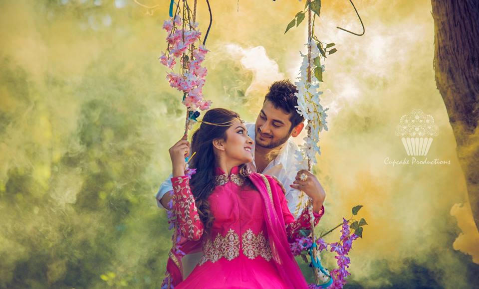 5 Incredibly Picturesque Jhoolas You Must Have At Your Wedding Functions