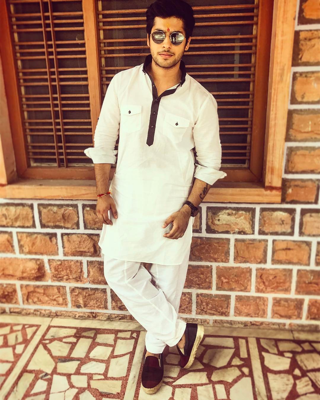 Namish Taneja Is In Relationship With Aanchal Sharma