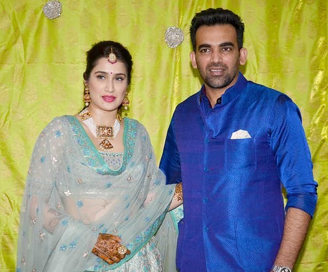 Sagarika Wore Gold Sabyasachi Lehenga On Her Reception But Her ...