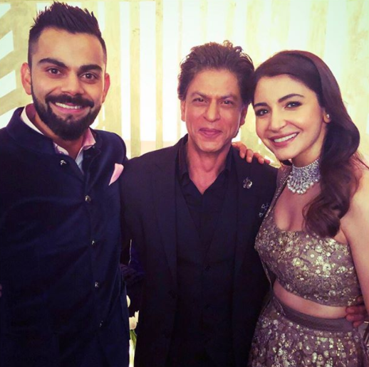 Shah Rukh Steals The Limelight From Virat-Anushka, Dances On Punjabi ...