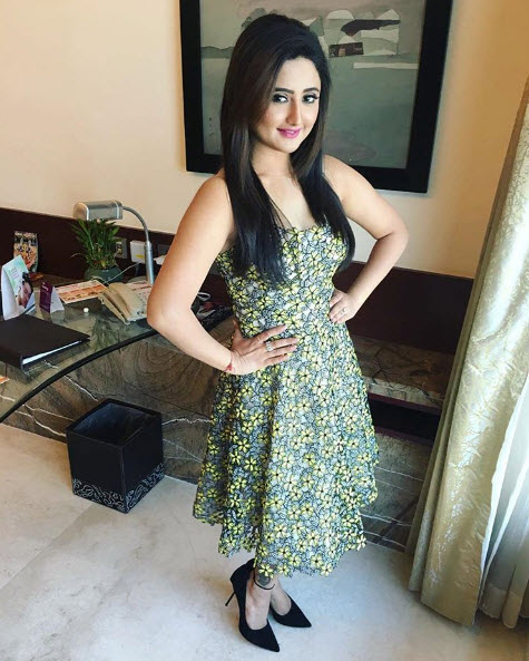 Rashmi Desai Cute added a new photo. - Rashmi Desai Cute