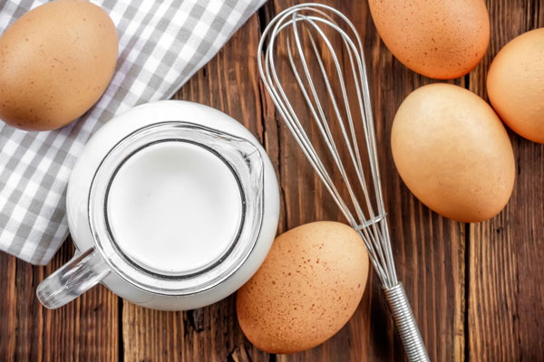 Yoghurt and Eggs Hair Mask