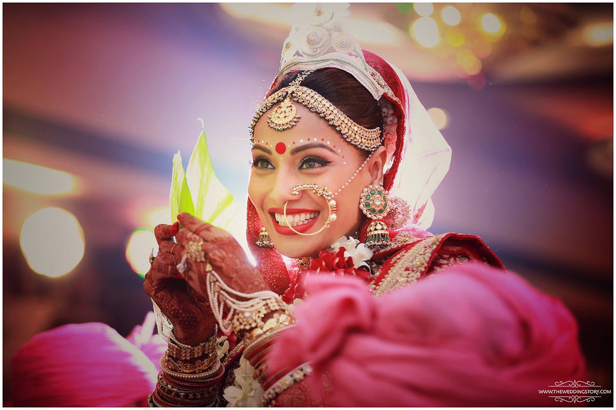 Bipasha Basu Made One Of The Beautiful And Perfect Bengali Brides In A