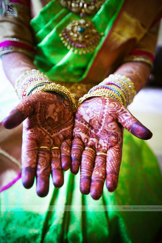 14 Creative Ways To Add Your To Be Husband S Name In Bridal Mehendi