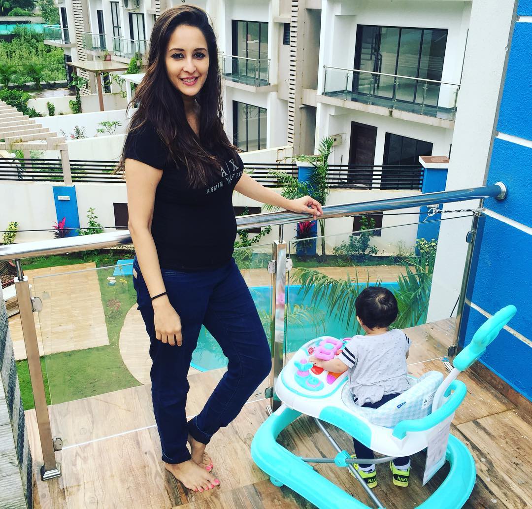 Bade Achhe Lagte Hain Fame Actress Chahatt Khanna Is Pregnant ...