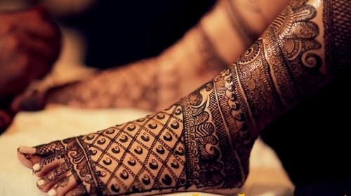 100+ Best Bridal Mehendi Designs for 2023 Brides | WedMeGood