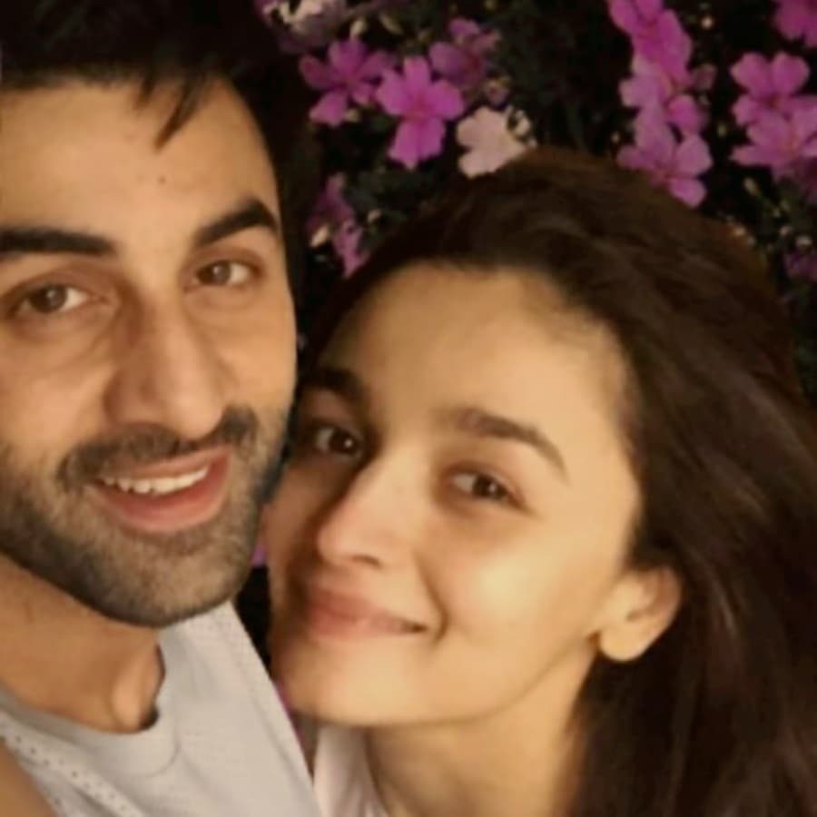 Alia Bhatt And Ranbir Kapoor's New Photo From The Sets Of 'Brahmastra ...