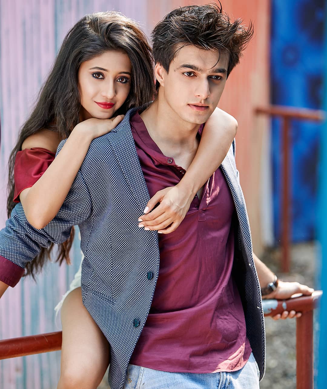 Shivangi Joshi And Mohsin Khan S Romantic Pda Is The Perfect Answer To Yeh Rishta Kya Kehlata Hai