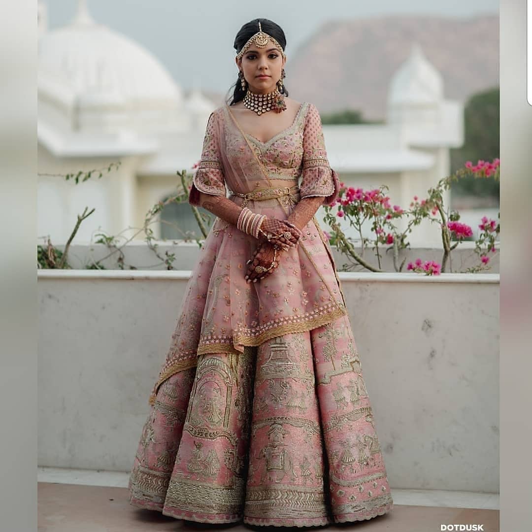 A Roundup Of Priyanka Chopra's Wedding Looks