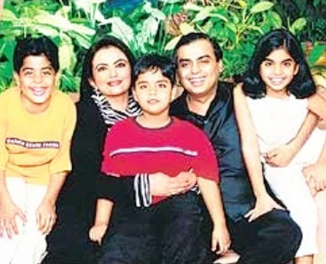 Mukesh Ambani And Nita Ambani Decided To Name Their Twins As 'Isha' And ...