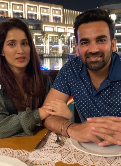 Is Sagarika Ghatge Pregnant? Spotted With A Baby Bump At Zaheer Khan's ...