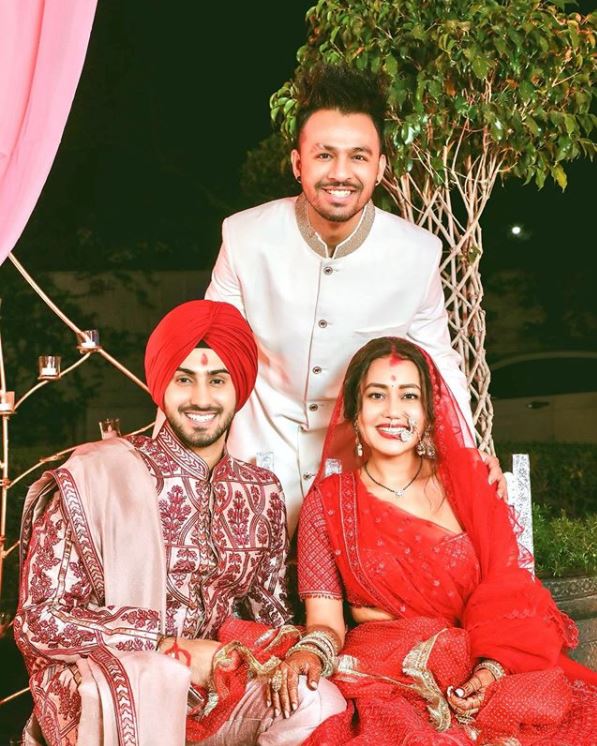 Rohanpreet Singh's Family Cheers For Bhabhi, Neha Kakkar In Ring