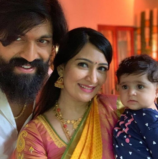 K.G.F. Star, Yash And Wife, Radhika Pandit Visit Srikanteshwara Temple ...