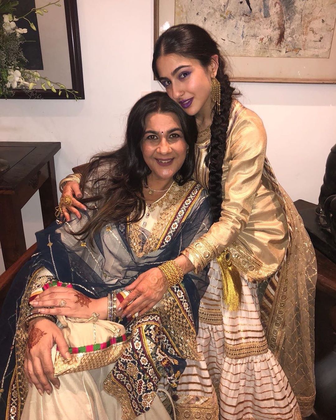 Sara Ali Khan and Amrita Singh