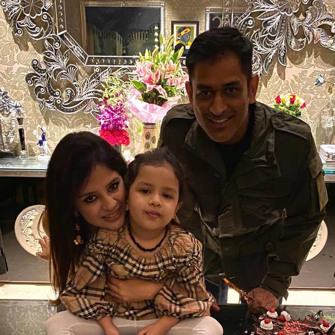 ms dhoni ziva sakshi