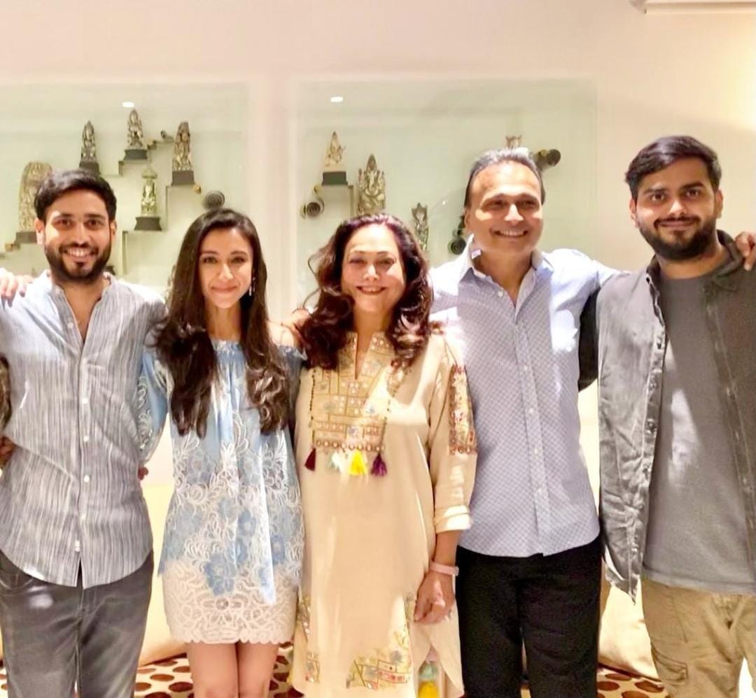 Tina Ambani Posts A Family Photo With Soon-To-Be 'Bahu', Krisha Shah On ...