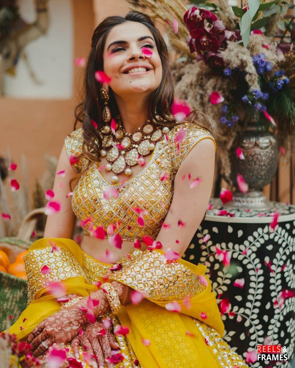 abu-jani-sandeep-khosla-heavily-embroidered-red-and-orange-lehenga -and-heavily-embroidered-pink-lehenga-… | Indian fashion, Indian bridal  lehenga, Fashion week 2015