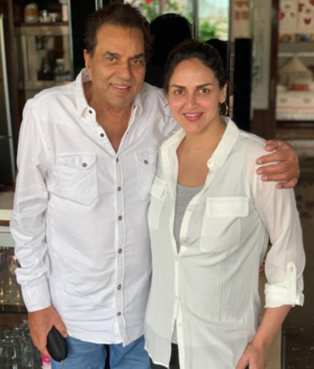 Possessive Daddy, Dharmendra Reacts On Daughter, Esha Deol's Picture ...