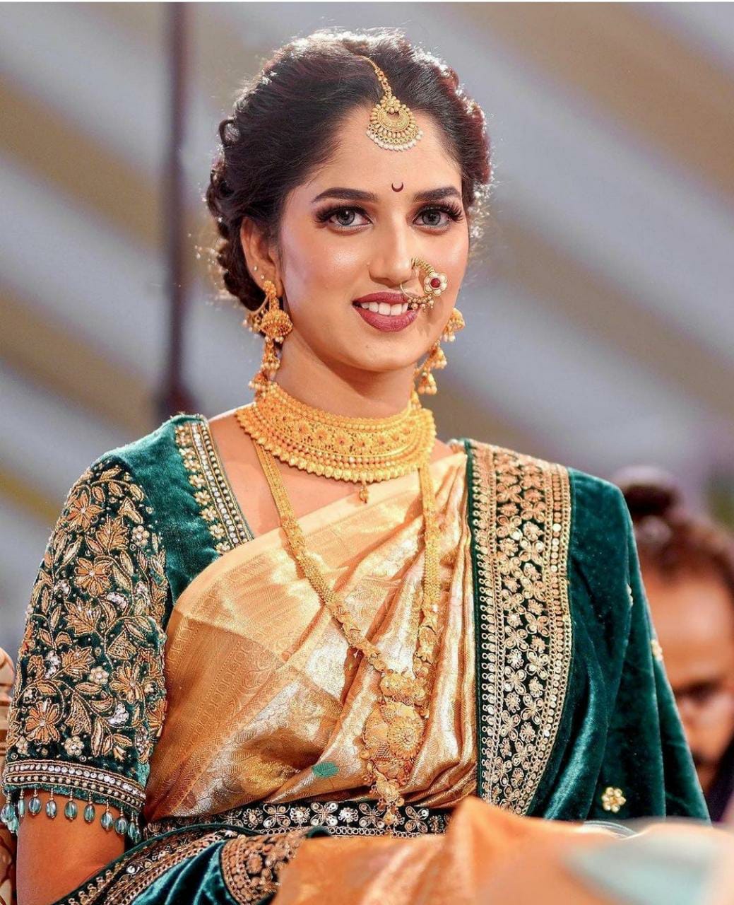 Maharashtrian Bridal Traditional Look Hair Style & Makeup - YouTube