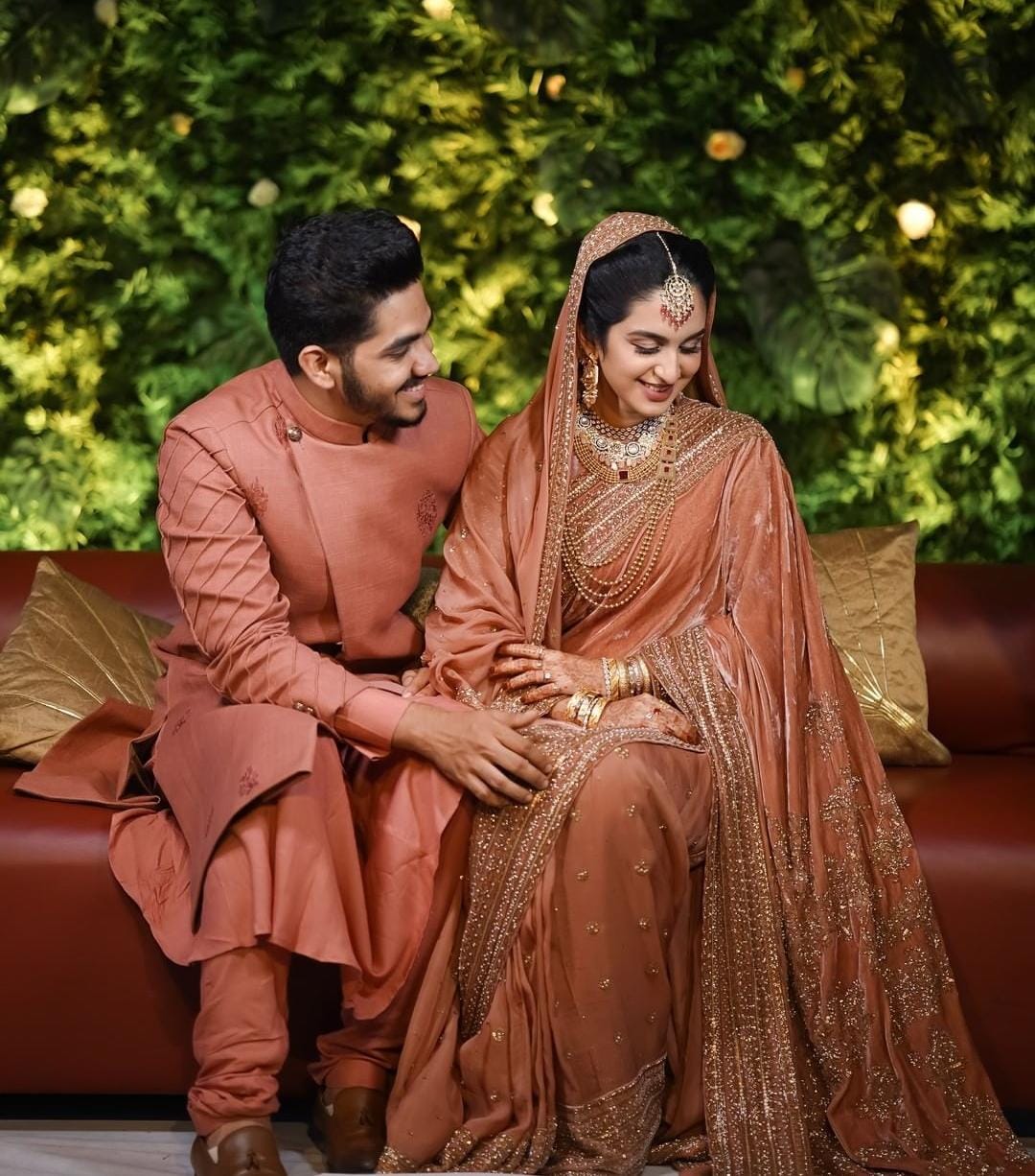 The Bride Chose A Blush Pink-Coloured Velvet Textured Saree For