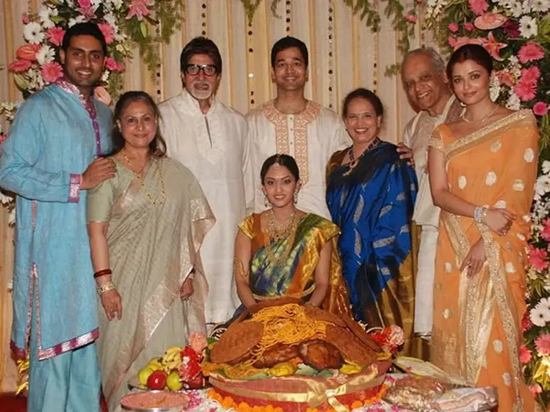 Amitabh Bachchan, Jaya Bachchan, Krishnaraj Rai, Brindya Rai, Abhishek Bachchan, Aditya Rai, Aishwarya Rai Bachchan and Shrima Rai