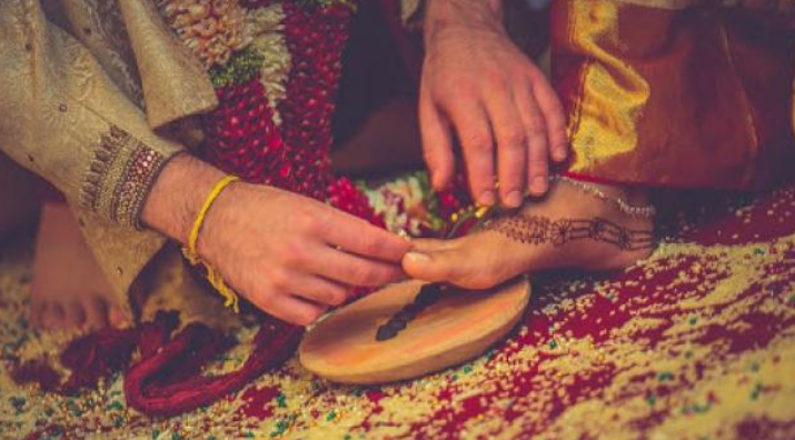 Mehendi designs for this wedding season, meaning and significance |  Spirituality News, Times Now