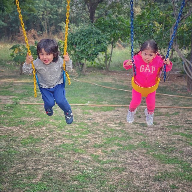 Taimur Ali Khan and Inaaya Naumi Kemmu