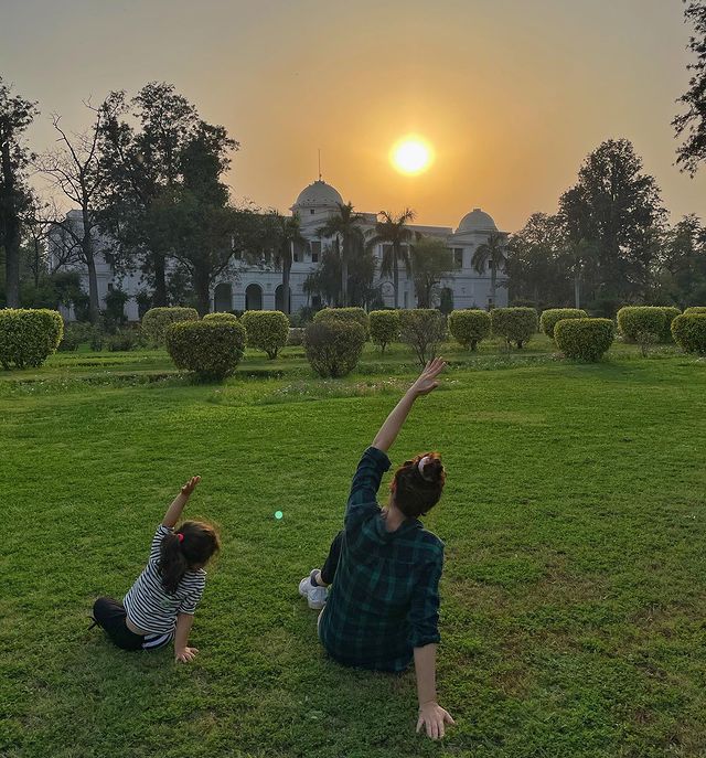 Soha Ali Khan and Inaaya Naumi Kemmu