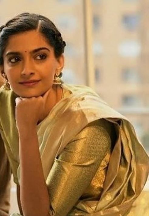 Sonam Kapoor Recieves Priceless S