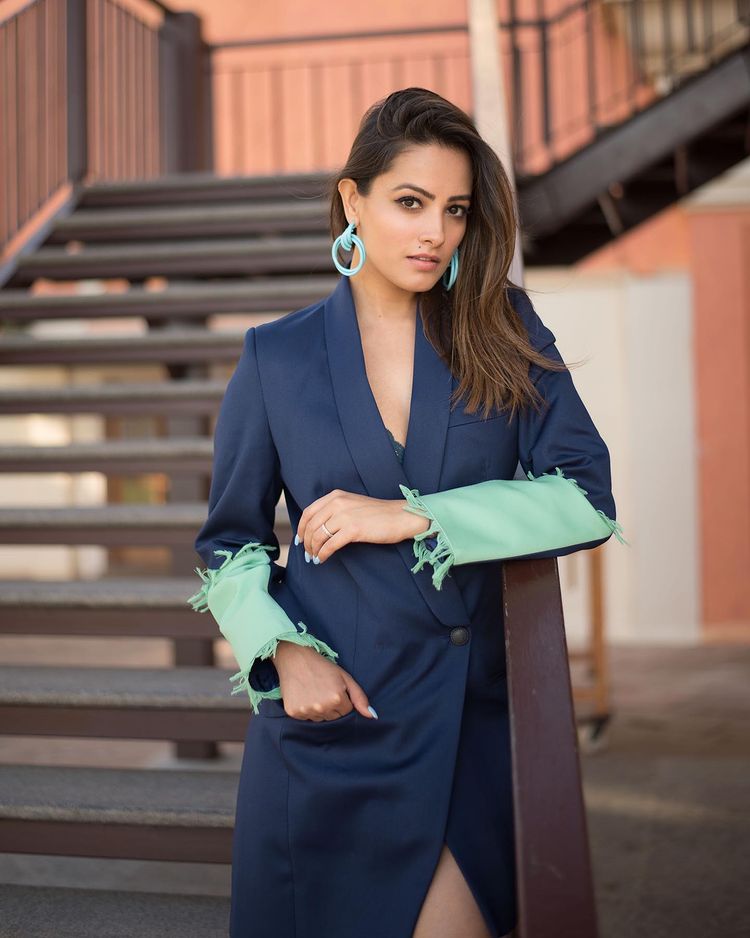 Anita Hassanandani Clarifies Reports On Leaving Her 'first Love Acting 