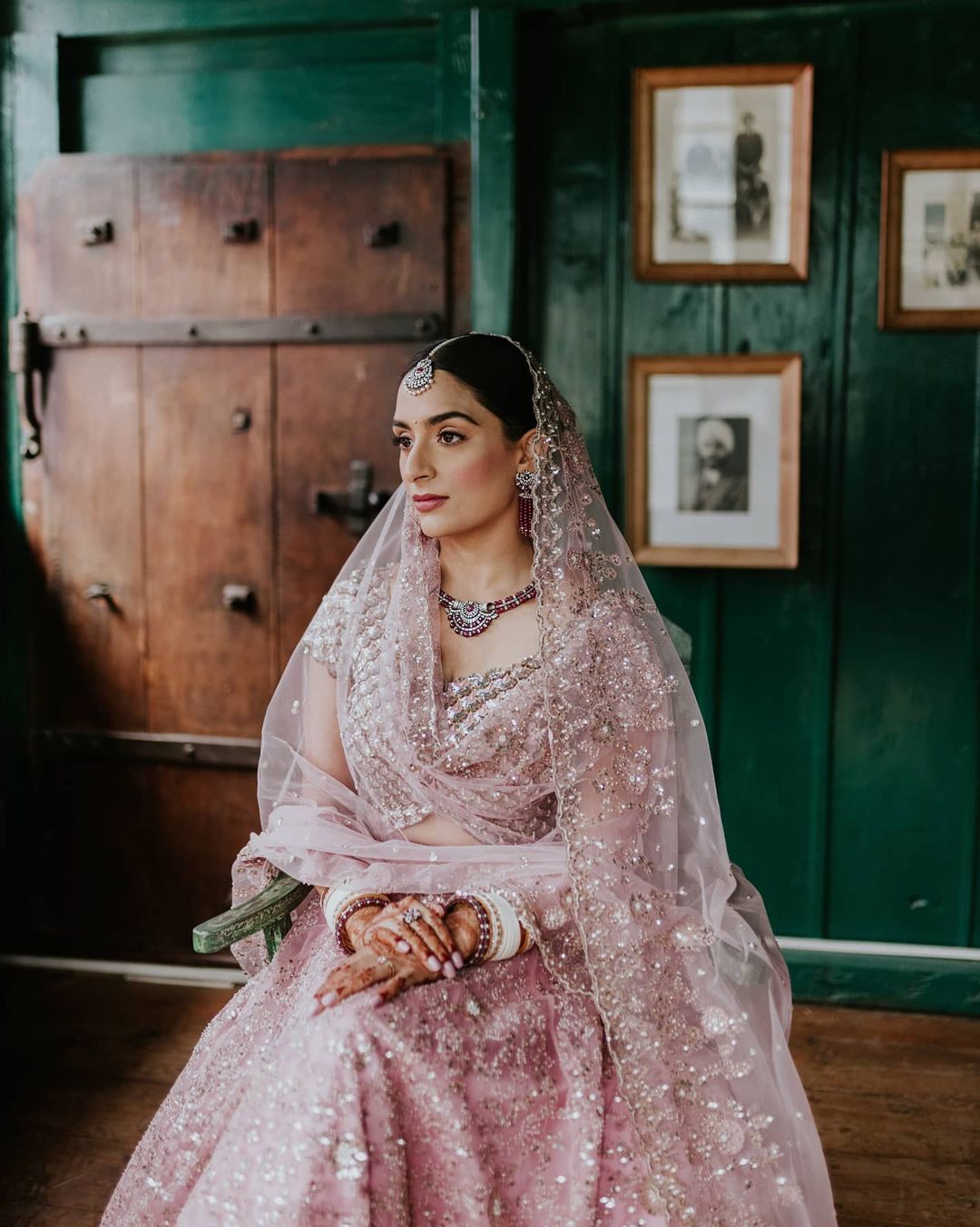 Punjabi Bride Wore Unique White 'Chooda' And Her Grandmother's 71-Year ...