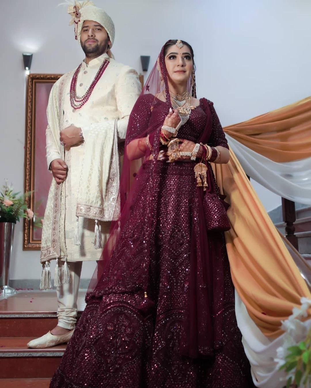 Kashmiri Bride Wore A Deep Red 'Lehenga' With Traditional 'Atheru ...