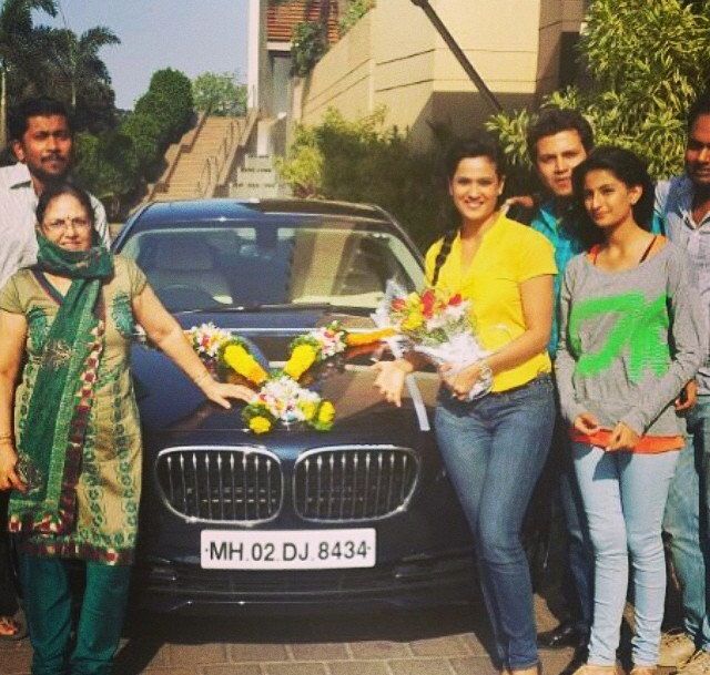 Shweta tiwari car