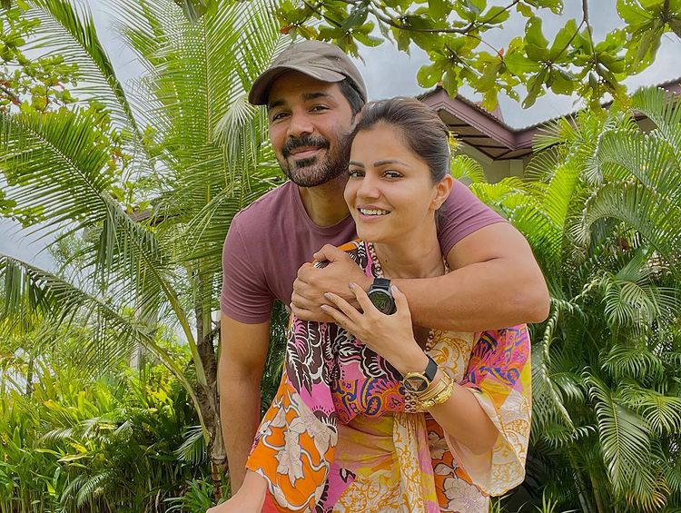 Rubina Dilaik's Birthday Wish For Her Hubby, Abhinav Shukla's 39th ...