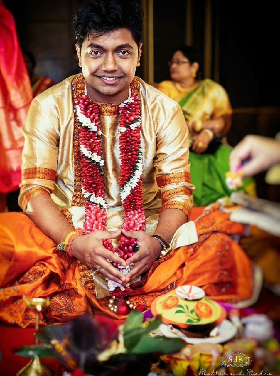 bridal red banarasi saree - Google Search | Indian bridal, Bengali bride,  Indian bridal fashion