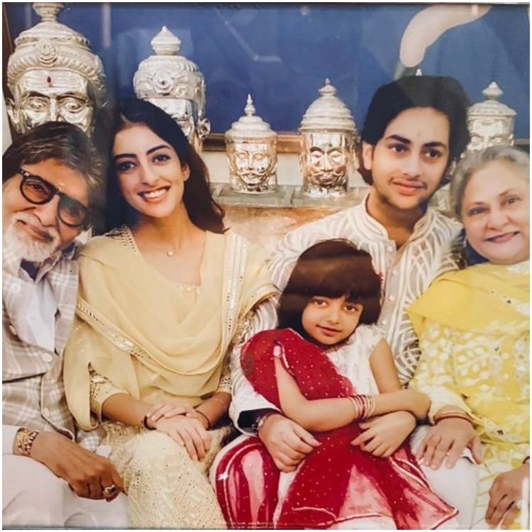 Amitabh Bachchan's 80th B'Day Dinner With Family: Dons A Patchwork