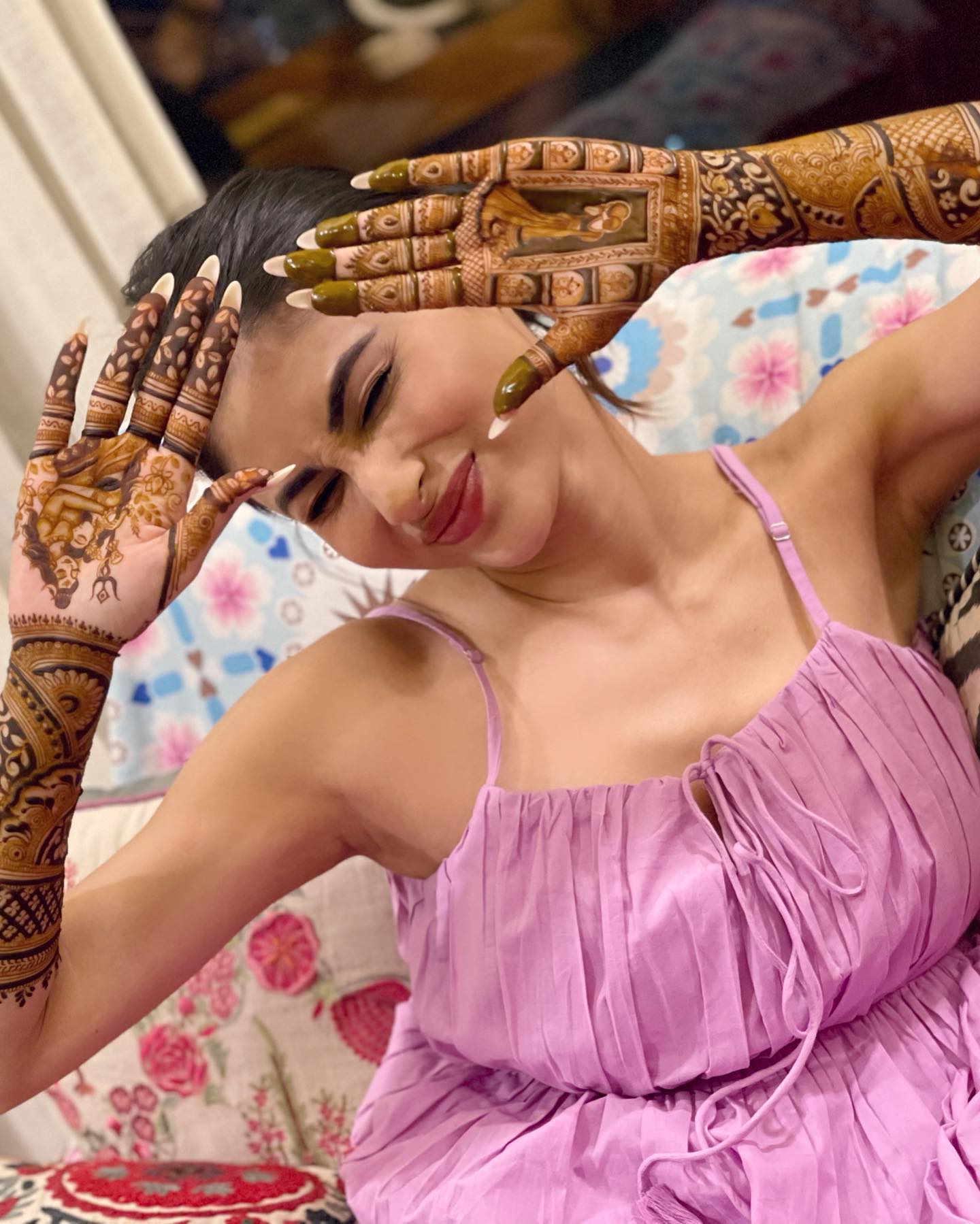 Mouni Roy flaunts her Shiva-Parvati mehendi design on first Karwa Chauth |  Bollywood - Hindustan Times