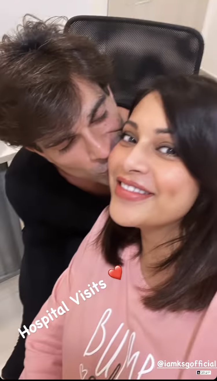 Mom-To-Be, Bipasha Basu Gets A Sweet Kiss At Hospital From Hubby ...