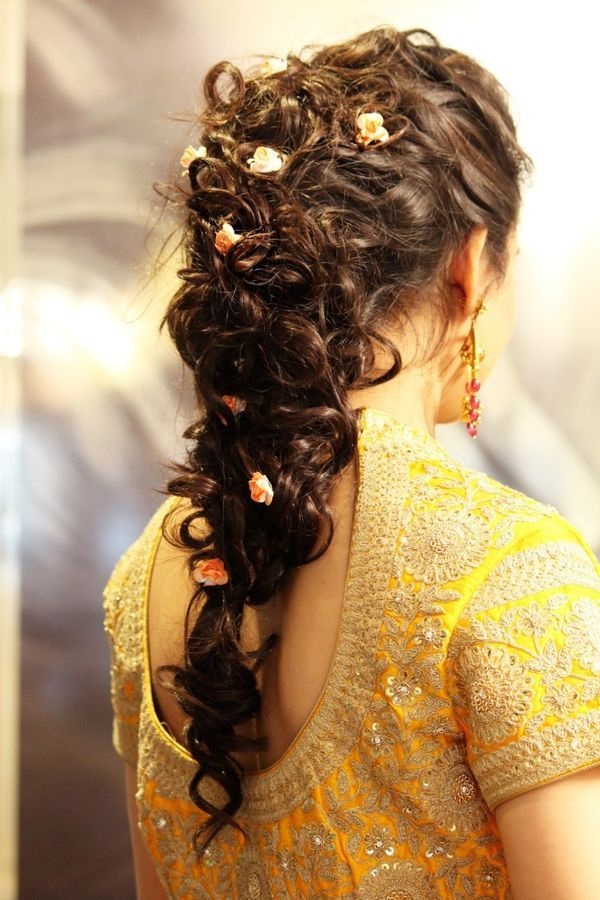 30+ Latest Indian Bridal Wedding Hairstyles Images 2021-2022 | Indian  wedding hairstyles, Indian hairstyles, Indian bridal hairstyles