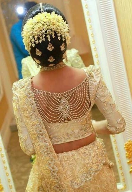 What are some Indian wedding hairstyles for brides? - Quora