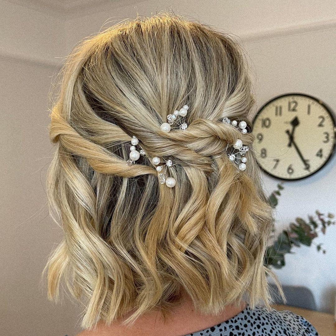 Bridal Hairstyles Ideas For Reception - 2019 Trendy Reception Hairstyles