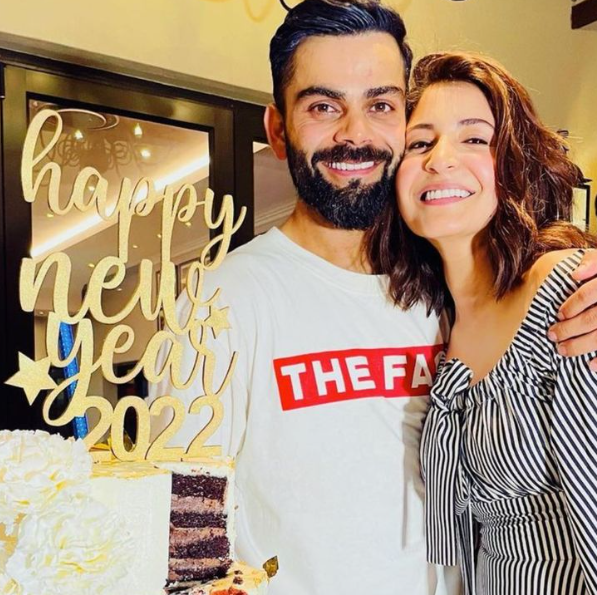 virat kohli anushka celebrate new year 2022