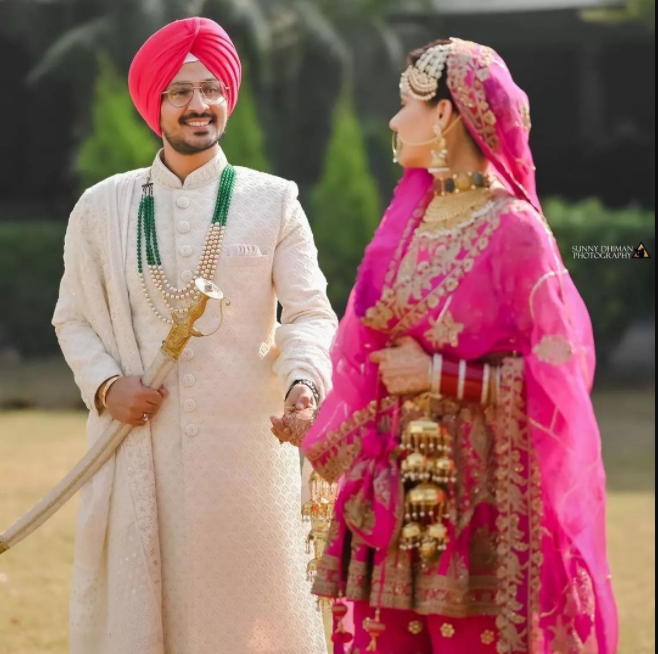 Doctor Bride Donned A 'Rani' Pink 'Sharara' For Her 'Anand Karaj ...