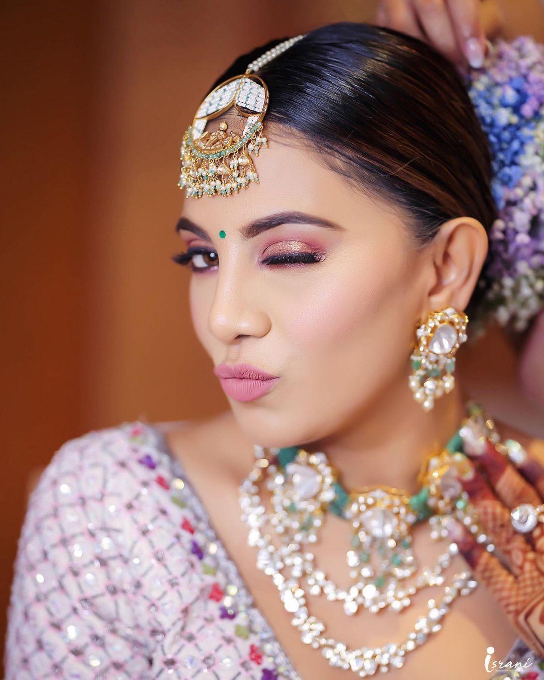 10 minimal makeup looks on real brides that we've fallen in love with! |  Bridal Wear | Wedding Blog